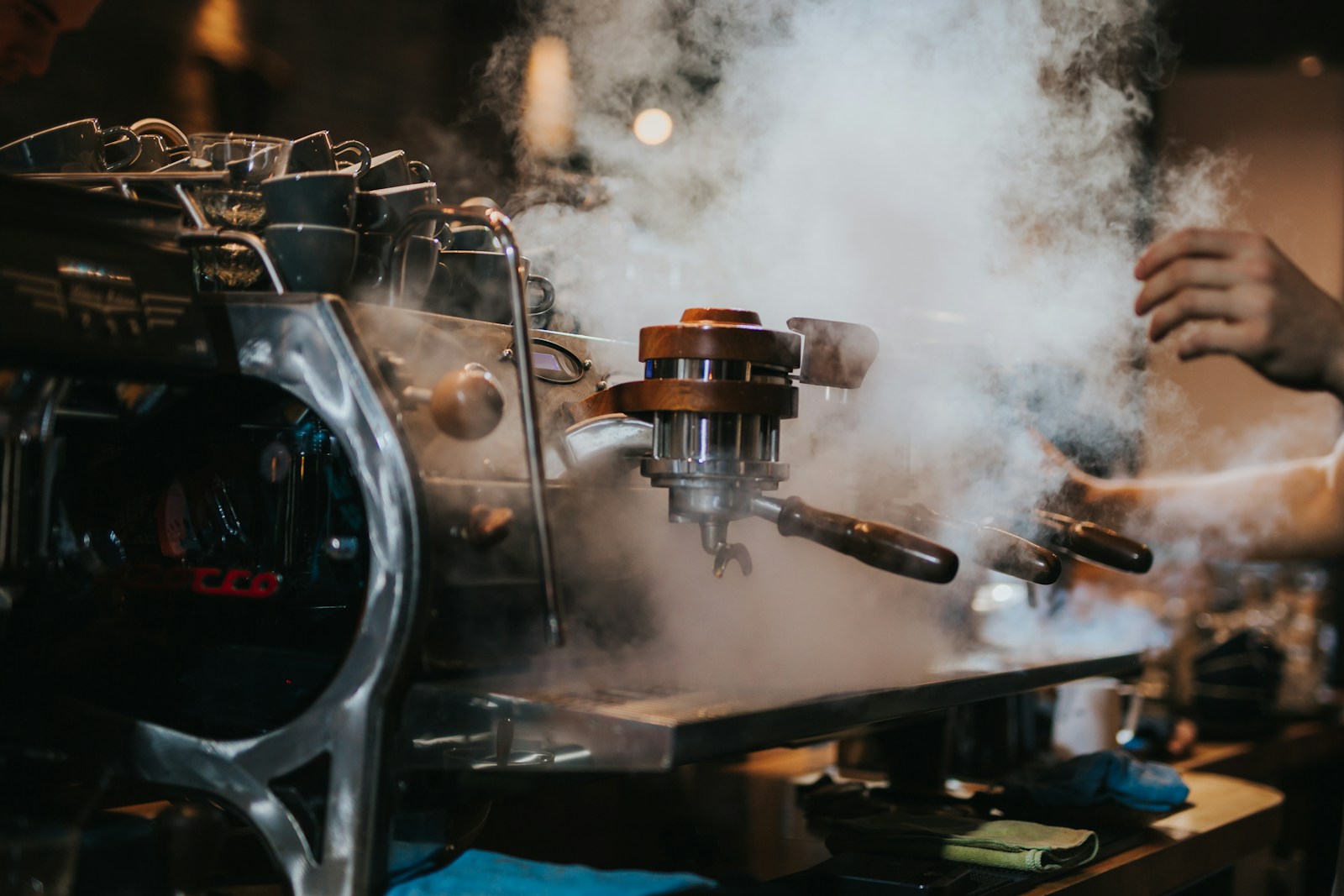 Espressomaskiner: Hjertet af kaffekulturen på restauranter og caféer